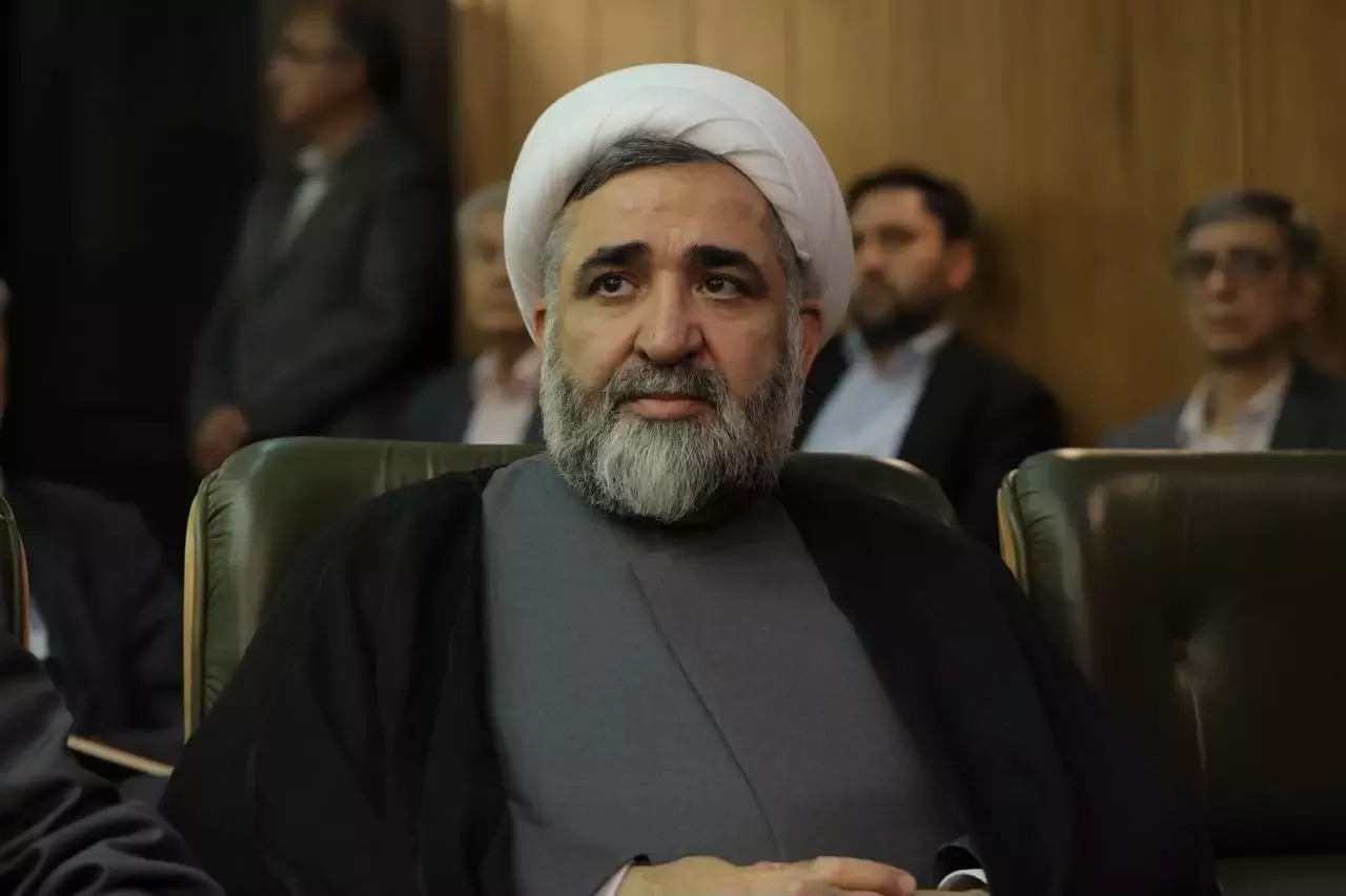 آیین رونمایی 12